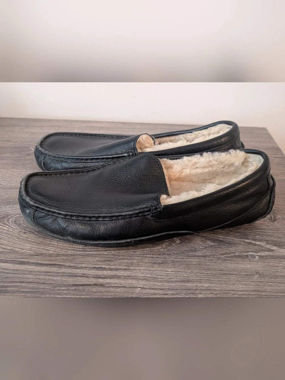 Ugg Mens Leather Sherpa Lined Loafer Shoes Size 11